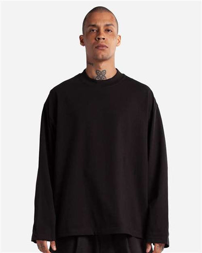 Shaka Wear Unisex Max Heavyweight Oversized Long Sleeve Tee - Model Front