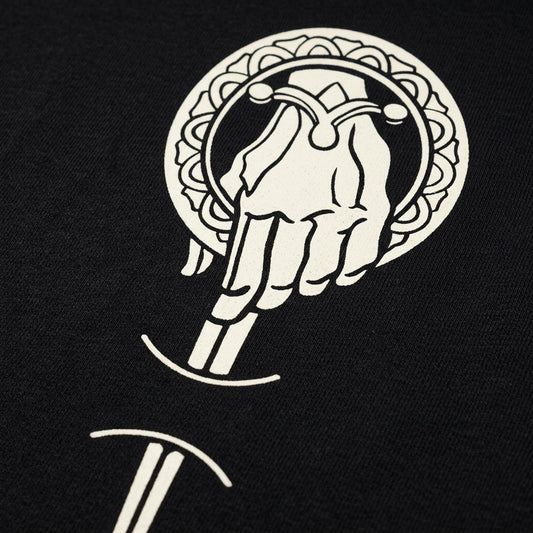 Hand Of The Queen detail