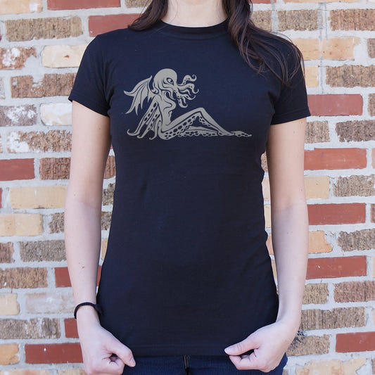 Lovecraft Mudflap Cthulhu Girl Silhouette graphic Women's T-Shirt in Midnight