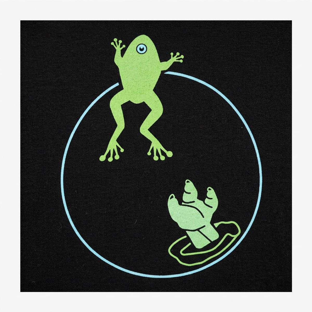 Space Froggy Green Alien Baby detail